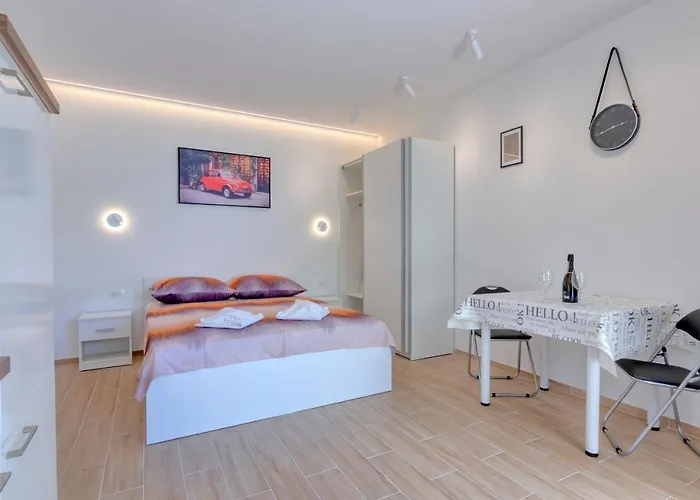 Lägenhet Light In Pula