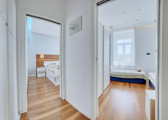 Light In Lägenhet Pula